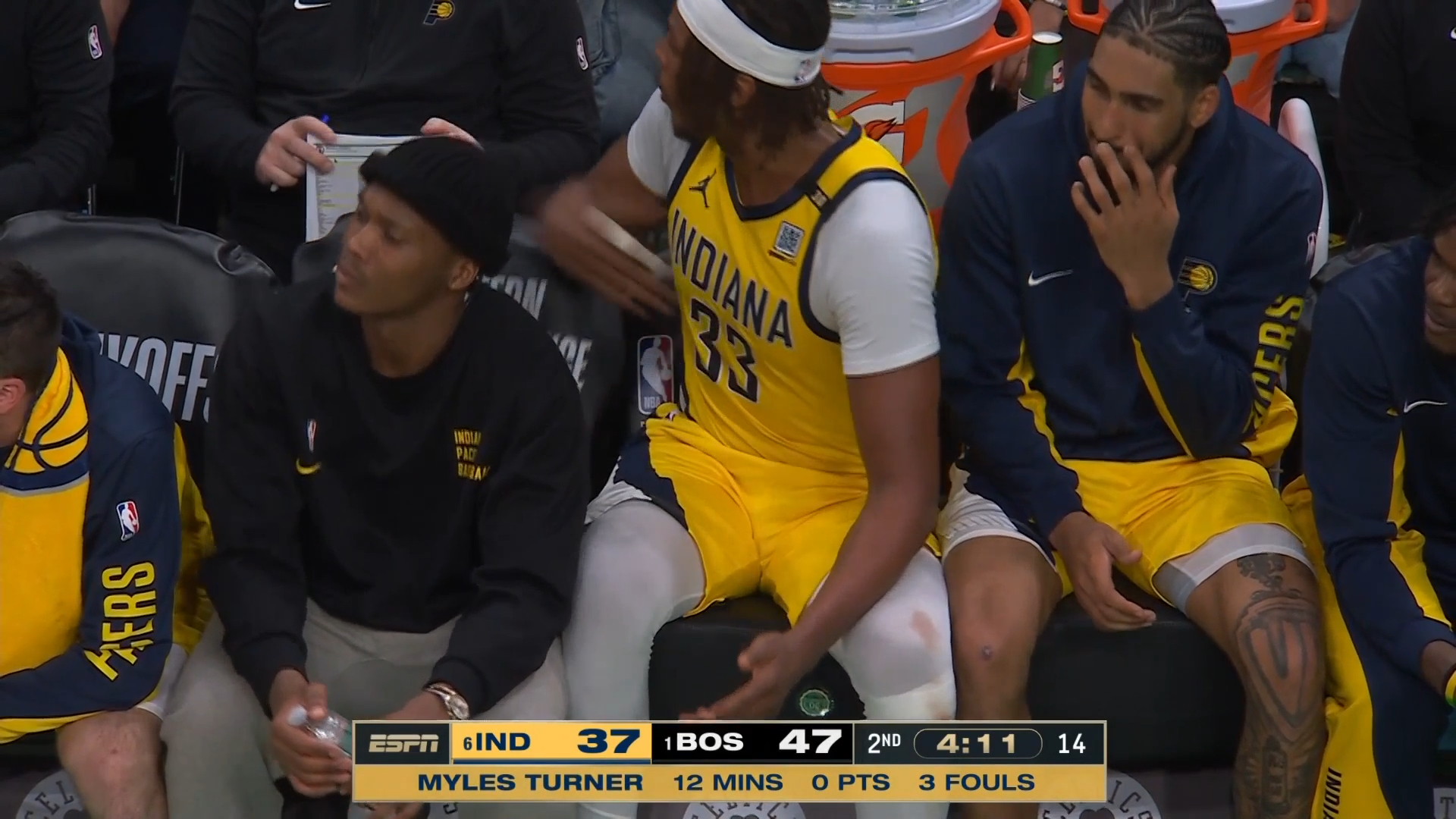 半岛体育平台官网-步行者主教练因犯规被罚离场