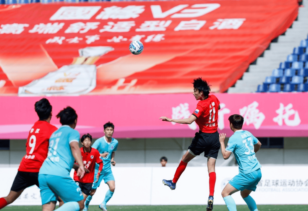 半岛体育官网首页-足球盛事令人激动，球迷热情满满的简单介绍