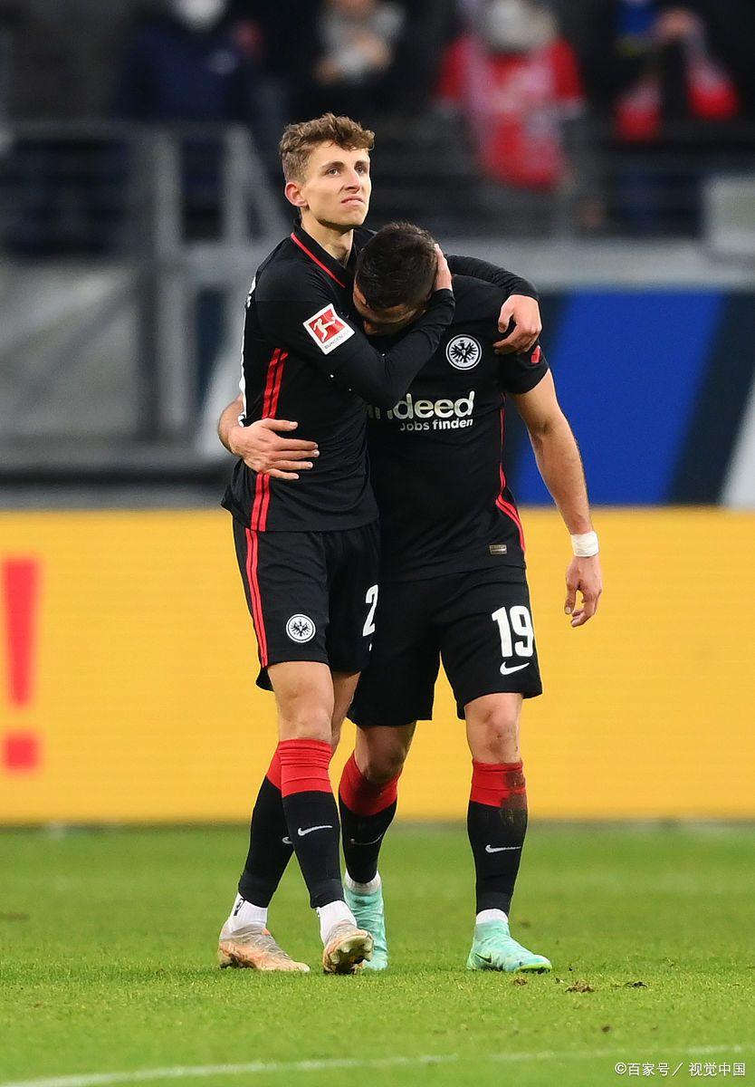 半岛体育app安装-包含乌迪内斯后防线失误频频，需加强防守端的词条