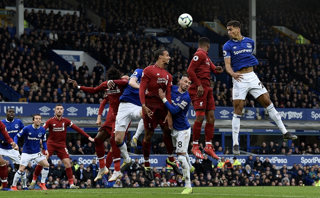 半岛综合平台app下载-埃弗顿客场逆袭，榜首争夺悬念不减的简单介绍